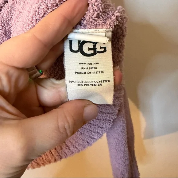 UGG Plush Hoodie size large - Picture 5 of 5